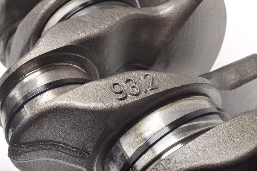 VOLVO S60 V60 2.4 D5 колінчастий вал 93.2 D5244T15