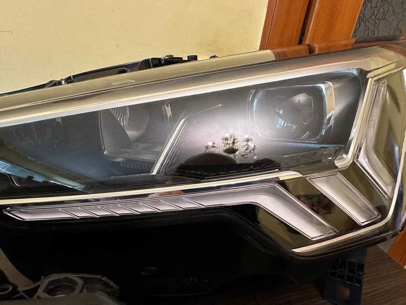 Фара передня Audi Q3 83A (2018-2024) Full Led ліва