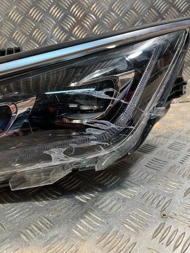 BYD Tang EV600 Full LED права фара STE 4121155